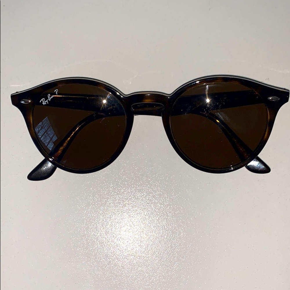 RayBan RB2180